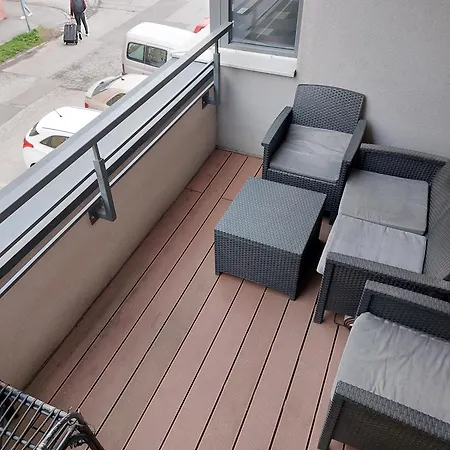 Apartment Next To Great *